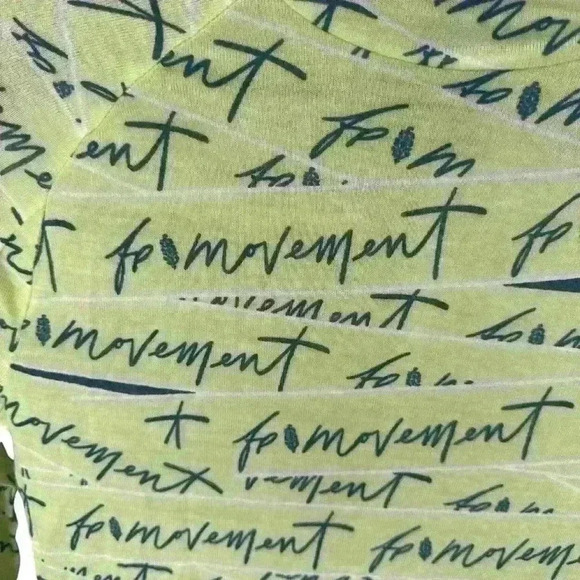 FREE PEOPLE MOVEMENT LOGO PRINT LONG SLEEVE SHIRT MEDIUM GREEN NWOT SHEER - Picture 4 of 11